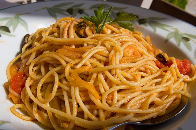Descărcare gratuită Spaghetti Pasta Mat - fotografie sau imagini gratuite pentru a fi editate cu editorul de imagini online GIMP