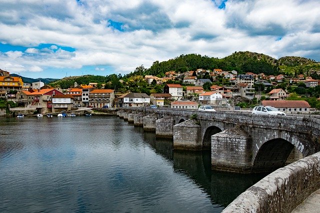 Muat turun percuma Spain Bridge River - foto atau gambar percuma untuk diedit dengan editor imej dalam talian GIMP