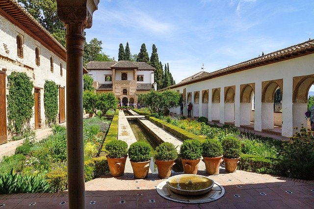Gratis download Spanje Granada Alhambra - gratis foto of afbeelding om te bewerken met GIMP online afbeeldingseditor
