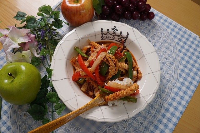 ดาวน์โหลดฟรี Squid Stir-Fry Training - ภาพถ่ายหรือรูปภาพที่จะแก้ไขด้วยโปรแกรมแก้ไขรูปภาพออนไลน์ GIMP