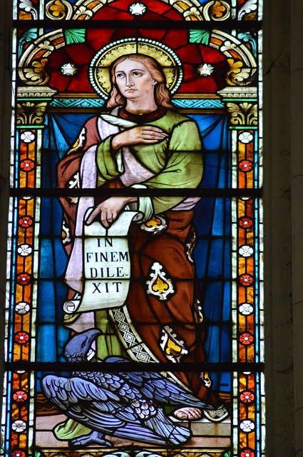 تحميل مجاني Stained Glass Colorful Apostle - صورة مجانية أو صورة مجانية ليتم تحريرها باستخدام محرر الصور عبر الإنترنت GIMP