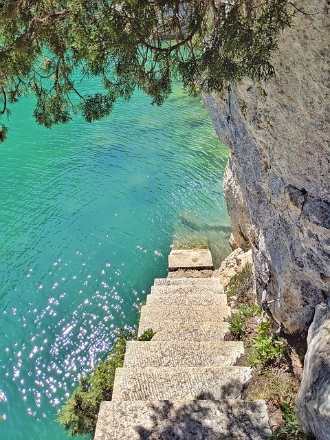 Unduh gratis Staircase River Verdon - foto atau gambar gratis untuk diedit dengan editor gambar online GIMP