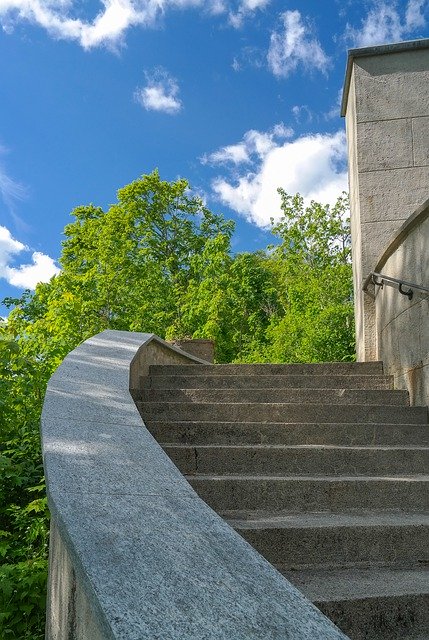 Descărcare gratuită Stairs Gradually Stair Step - fotografie sau imagine gratuită pentru a fi editată cu editorul de imagini online GIMP