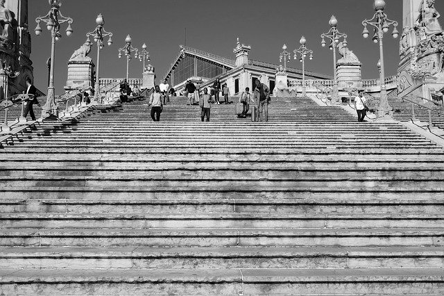 Скачать бесплатно Stairs Lines People City - бесплатное фото или изображение для редактирования с помощью онлайн-редактора изображений GIMP