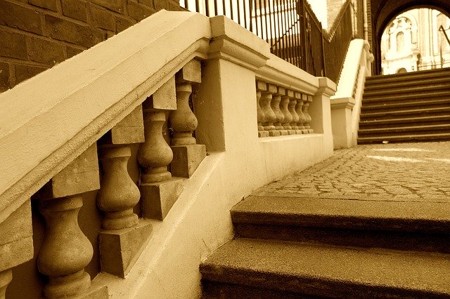 Descărcare gratuită Stairs Staircase Gradually - fotografie sau imagine gratuită pentru a fi editată cu editorul de imagini online GIMP