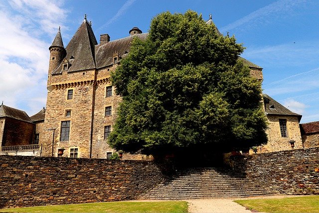 Bezpłatne pobieranie schodów kamienie drzewo liście zamek darmowe zdjęcie do edycji za pomocą darmowego edytora obrazów online GIMP