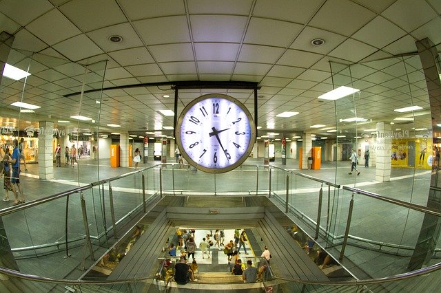 دانلود رایگان Station Train Plaza - عکس یا تصویر رایگان برای ویرایش با ویرایشگر تصویر آنلاین GIMP