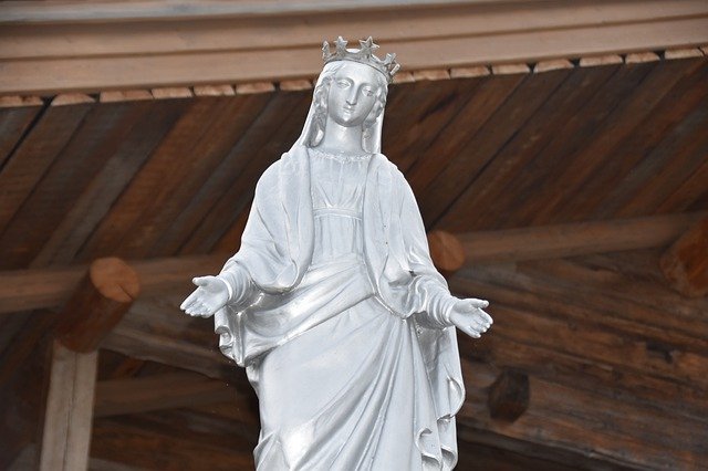 Unduh gratis Patung Maria Perawan Suci Religius - foto atau gambar gratis untuk diedit dengan editor gambar online GIMP