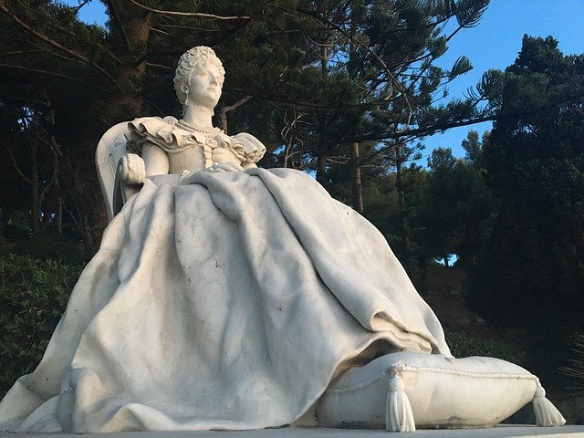 Muat turun percuma Statue Queen Italy - foto atau gambar percuma untuk diedit dengan editor imej dalam talian GIMP
