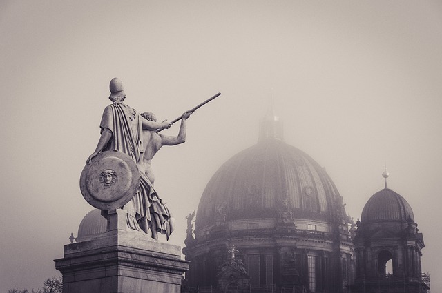 Free download statue sculpture dom fog cathedral free picture to be edited with GIMP free online image editor