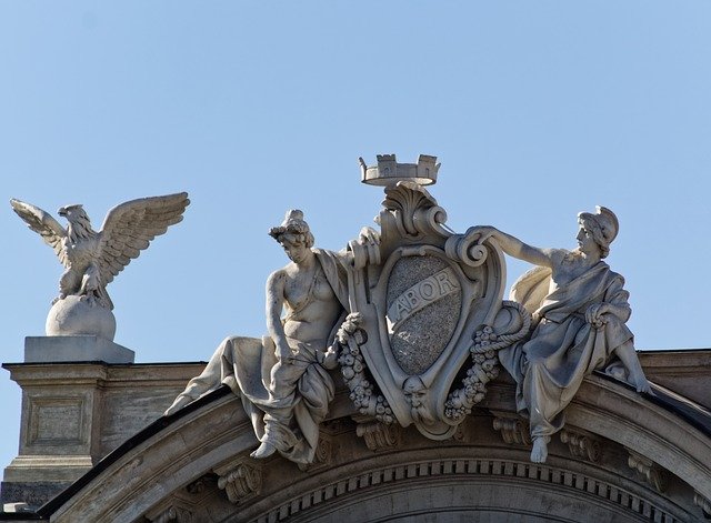 Bezpłatne pobieranie Statues Monument City - bezpłatne zdjęcie lub obraz do edycji za pomocą internetowego edytora obrazów GIMP