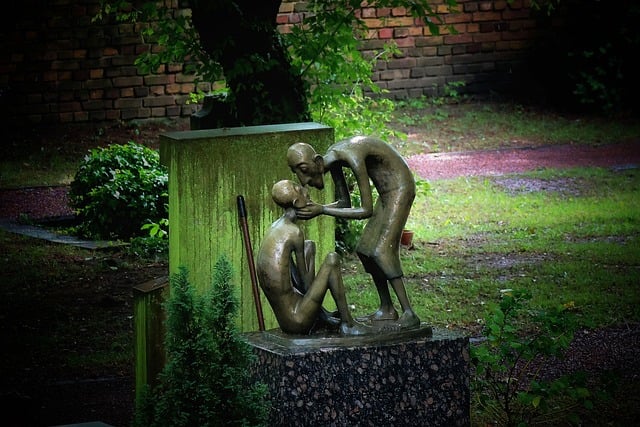 Free download statue tomb graveyard free picture to be edited with GIMP free online image editor