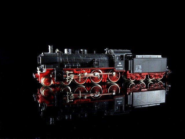 Bezpłatne pobieranie Steam Locomotive P8 Model Train - darmowe zdjęcie lub obraz do edycji za pomocą internetowego edytora obrazów GIMP