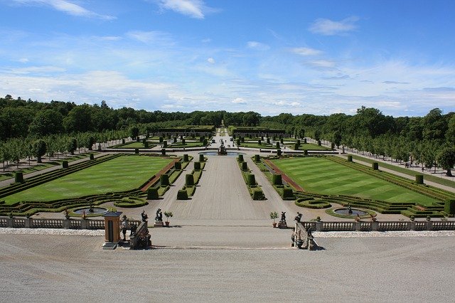 Free download Stockholm Royal Palace Garden -  free photo or picture to be edited with GIMP online image editor