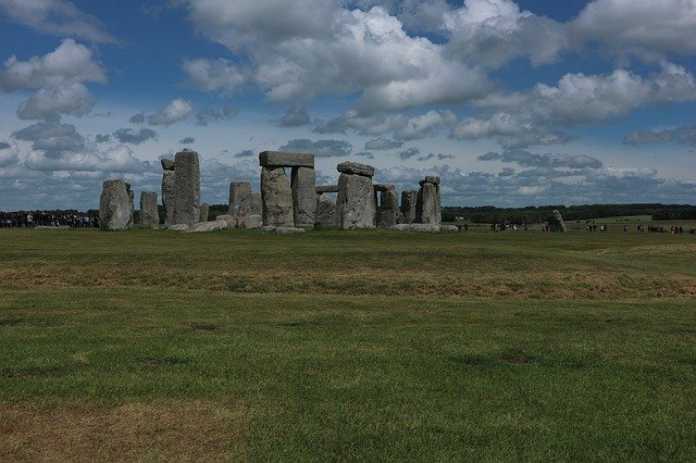 Muat turun percuma Stonehenge Stone Attraction - foto atau gambar percuma untuk diedit dengan editor imej dalam talian GIMP