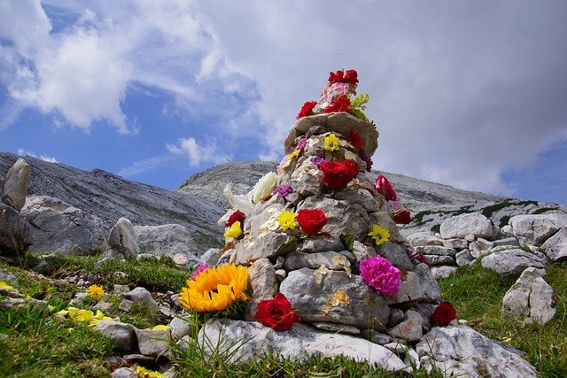 Descărcare gratuită Stones Mountain Alps - fotografie sau imagini gratuite pentru a fi editate cu editorul de imagini online GIMP