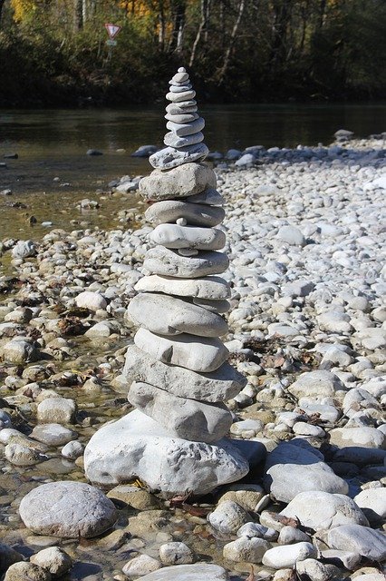 Unduh gratis Stones River Zen - foto atau gambar gratis untuk diedit dengan editor gambar online GIMP