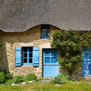 Stone wall house with green door  screen for extension Chrome web store in OffiDocs Chromium