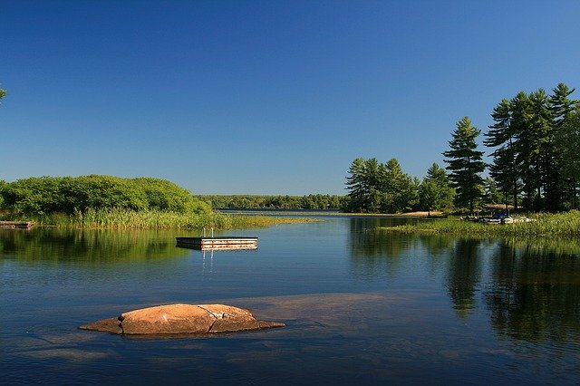 Unduh gratis Stoney Lake Water Bay - foto atau gambar gratis untuk diedit dengan editor gambar online GIMP