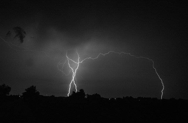 Free picture Storm Lightning Nature -  to be edited by GIMP free image editor by OffiDocs