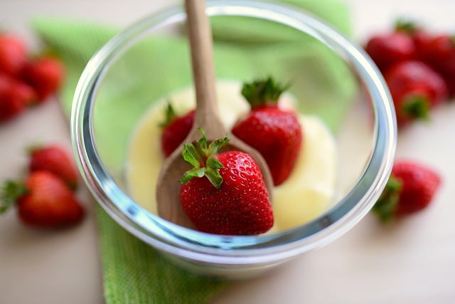 Free download strawberries berry fruit pudding free picture to be edited with GIMP free online image editor