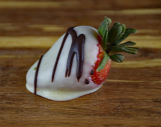 Descarga gratuita Strawberry Chocolate Food: foto o imagen gratuita para editar con el editor de imágenes en línea GIMP