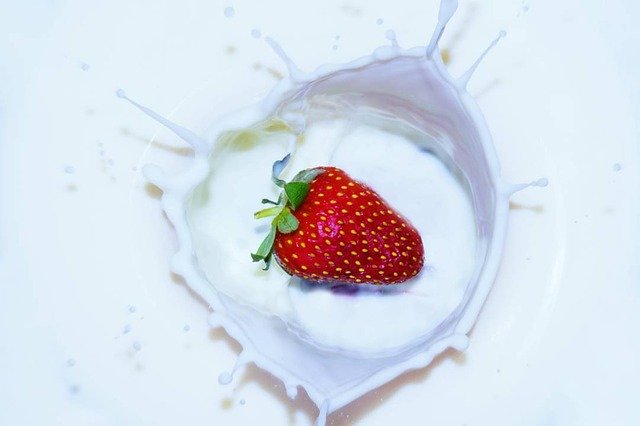 Free download Strawberry Delicious Sweet -  free photo or picture to be edited with GIMP online image editor