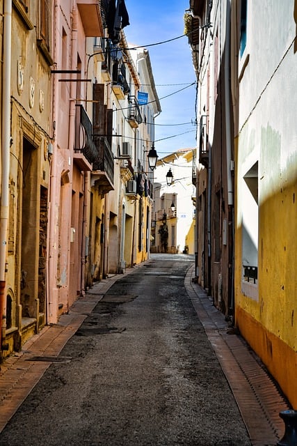 Free download street alley city house facade free picture to be edited with GIMP free online image editor