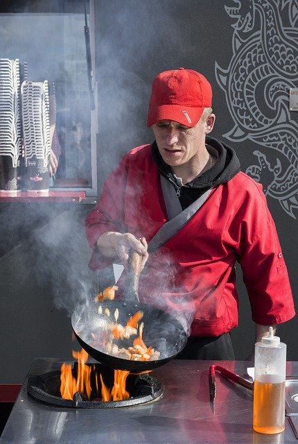 Muat turun percuma Street Man Kitchen Master - foto atau gambar percuma untuk diedit dengan editor imej dalam talian GIMP