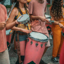 Street musicians in a vibrant urban setting  screen for extension Chrome web store in OffiDocs Chromium