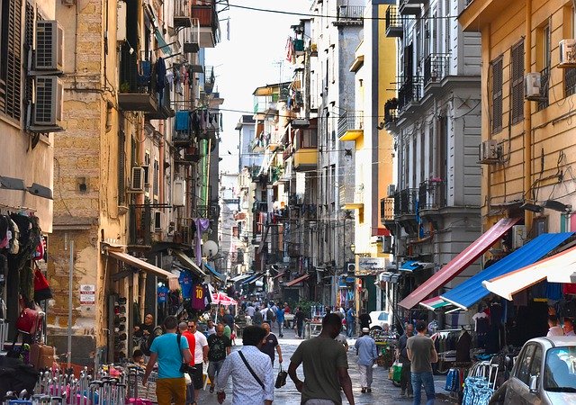 Kostenloser Download Street Naples Typisch - kostenloses Foto oder Bild zur Bearbeitung mit GIMP Online-Bildbearbeitung