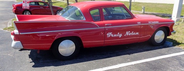 Скачать бесплатно Studebaker 1957 Red - бесплатное фото или изображение для редактирования с помощью онлайн-редактора изображений GIMP