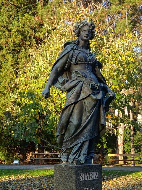 Ücretsiz indir Styria Statue Graz - GIMP çevrimiçi resim düzenleyici ile düzenlenecek ücretsiz fotoğraf veya resim