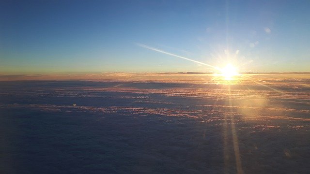 تنزيل Sunrise Above The Clouds Sky مجانًا - صورة مجانية أو صورة يتم تحريرها باستخدام محرر الصور عبر الإنترنت GIMP