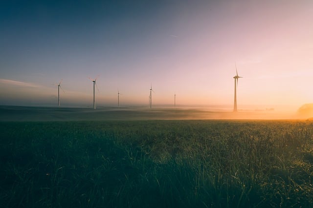 Descargue gratis la imagen gratuita de las turbinas eólicas de los molinos de viento del amanecer para editar con el editor de imágenes en línea gratuito GIMP