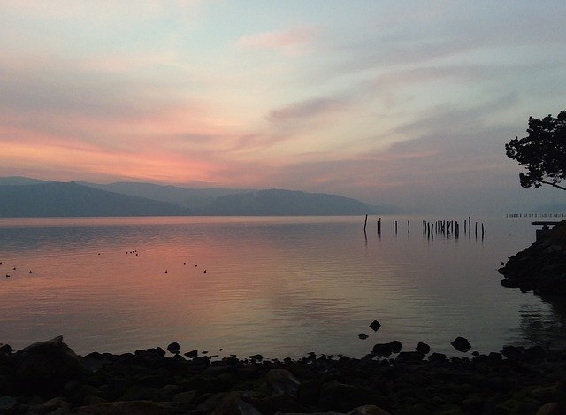 カリフォルニア川の夕日を無料ダウンロード - GIMP オンライン画像エディターで編集できる無料の写真または画像