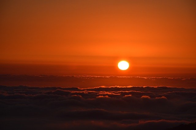 무료 다운로드 Sunset Clouds Red - 무료 사진 또는 GIMP 온라인 이미지 편집기로 편집할 사진