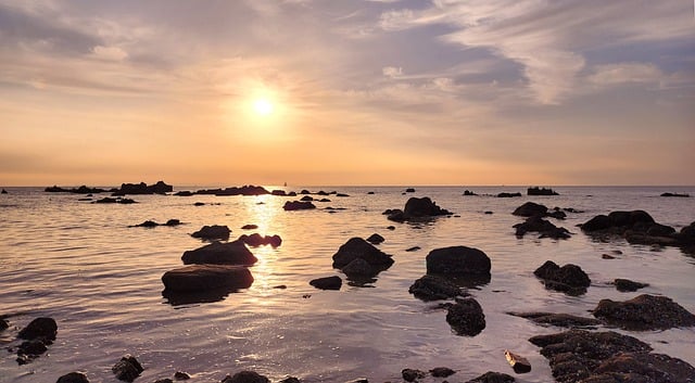Free download sunset horizon rocks ocean free picture to be edited with GIMP free online image editor