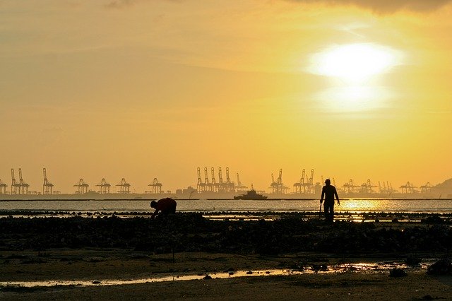 تنزيل Sunset Industry Beach مجانًا - صورة أو صورة مجانية ليتم تحريرها باستخدام محرر الصور عبر الإنترنت GIMP