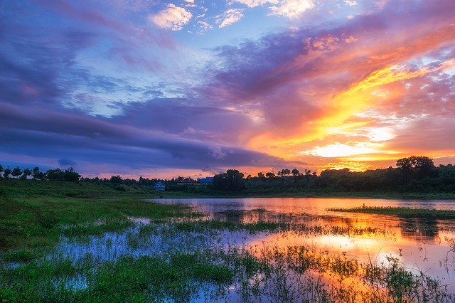 Muat turun percuma Sunset Landscapes Twilight - templat foto percuma untuk diedit dengan editor imej dalam talian GIMP
