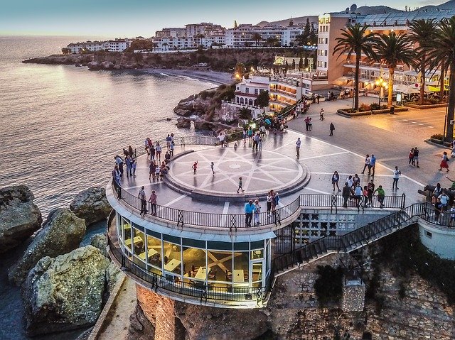 Безкоштовно завантажте Sunset Nerja Balcón De Europa - безкоштовну фотографію чи зображення для редагування за допомогою онлайн-редактора зображень GIMP