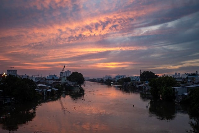 Muat turun percuma sunset river urban twilight gambar percuma untuk diedit dengan GIMP editor imej dalam talian percuma