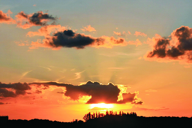 Descarga gratuita Sunset Sky Color: foto o imagen gratuita para editar con el editor de imágenes en línea GIMP