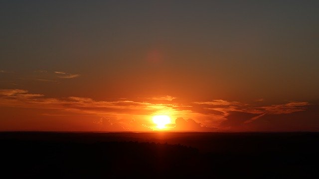 Gratis download Sunset Sol Landscape - gratis foto of afbeelding om te bewerken met GIMP online afbeeldingseditor