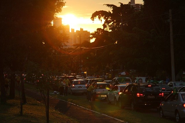 Bezpłatne pobieranie Sunset Street City - bezpłatne zdjęcie lub obraz do edycji za pomocą internetowego edytora obrazów GIMP