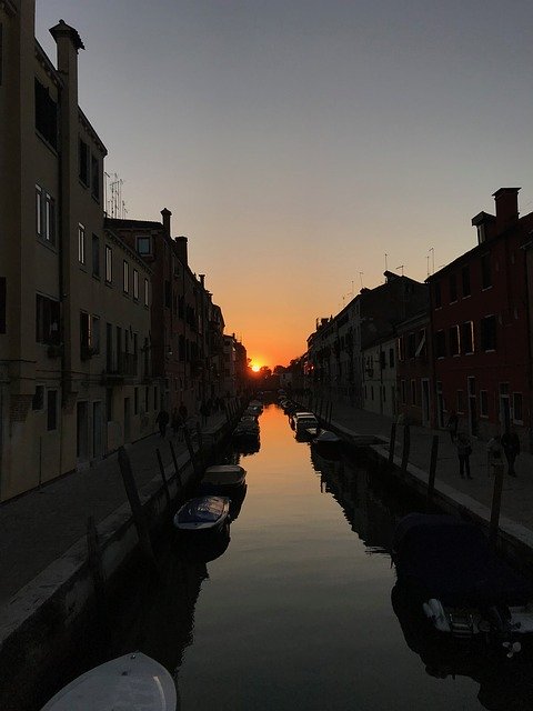 Unduh gratis Sunset Venice Italy - foto atau gambar gratis untuk diedit dengan editor gambar online GIMP