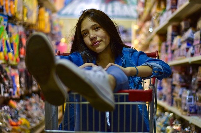 Bezpłatne pobieranie Supermarket Happiness Joy - bezpłatne zdjęcie lub obraz do edycji za pomocą internetowego edytora obrazów GIMP