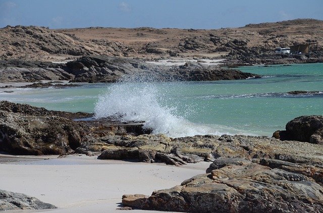 Surf Beach Umman'ı ücretsiz indirin - GIMP çevrimiçi resim düzenleyiciyle düzenlenecek ücretsiz fotoğraf veya resim