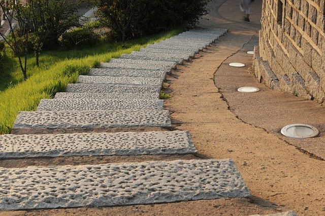 הורדה חינם Suwon Hwaseong Stone Steps - תמונה או תמונה בחינם לעריכה עם עורך התמונות המקוון GIMP