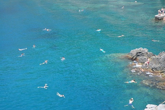 Безкоштовно завантажте Swimmers Of Summer Fun Time Blue - безкоштовну фотографію або зображення для редагування за допомогою онлайн-редактора зображень GIMP